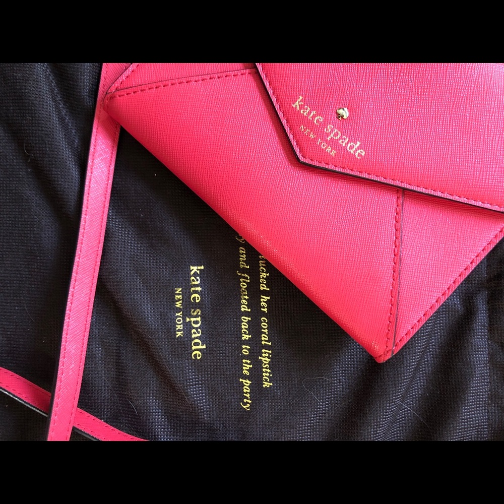 Kate spade pink envelope crossbody wallet on chain